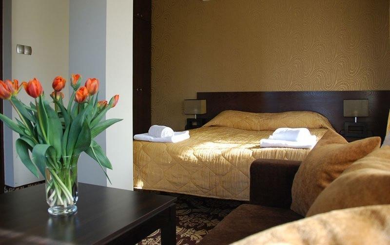 Hotel Sloneczny Brzeg Biskupiec  Kültér fotó