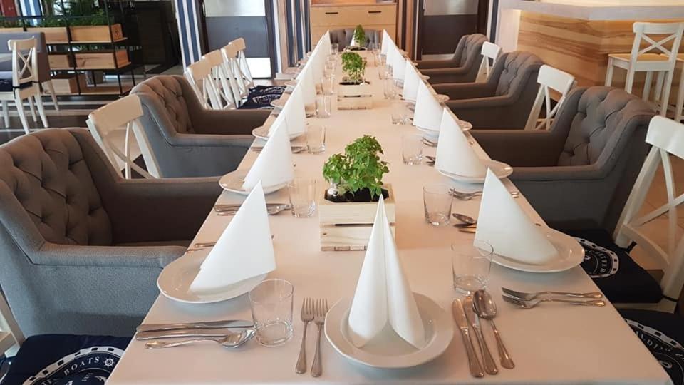 Hotel Sloneczny Brzeg Biskupiec  Kültér fotó